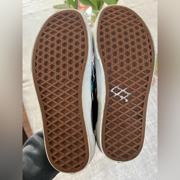 Vans size 6.5 with Blue Butterfly - Picture 9 of 9